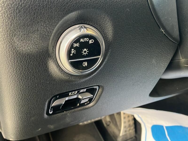 Mercedes-Benz C-Class • 2023 • 85,051 km 29