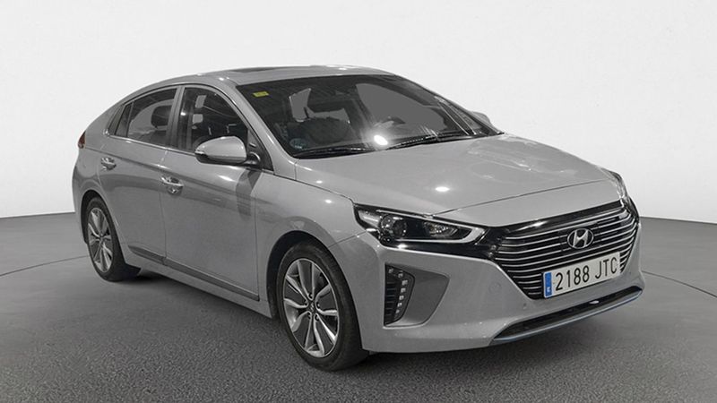Hyundai Ioniq Hybrid • 2016 • 148,660 km 2