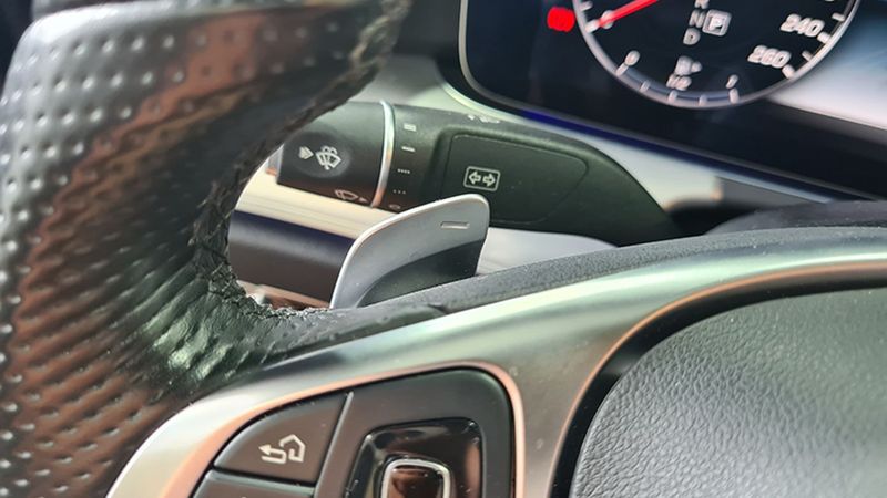 Mercedes-Benz E Cabrio • 2019 • 61,279 km 13