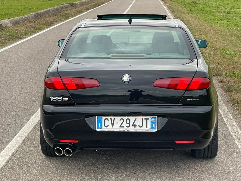 Alfa Romeo 166 • 2005 • 67,000 km 2