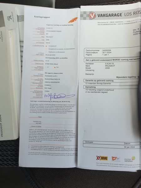 Peugeot 2008 • 2014 • 63,600 km 9