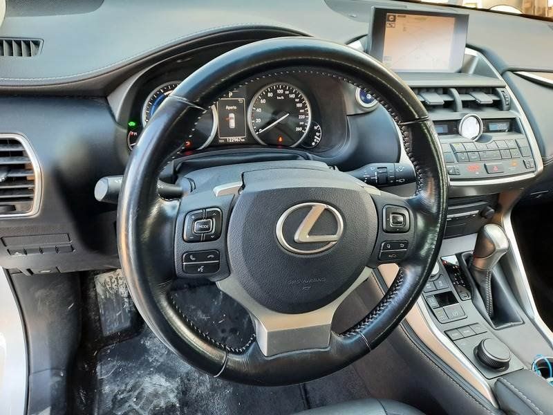 Lexus NX • 2017 • 122,657 km 5