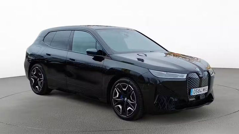 BMW i3 • 2023 • 23,167 km 7