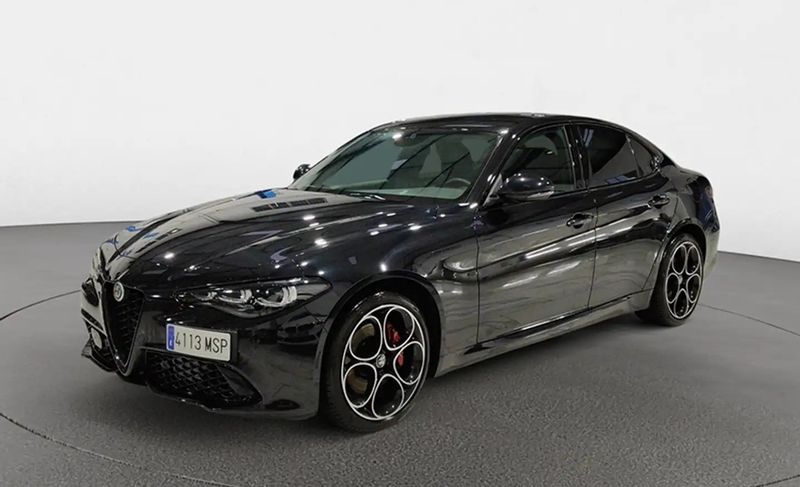 Alfa Romeo Giulia • 2024 • 17,615 km 1