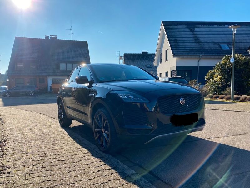 Jaguar E-PACE • 2019 • 65,000 km 3