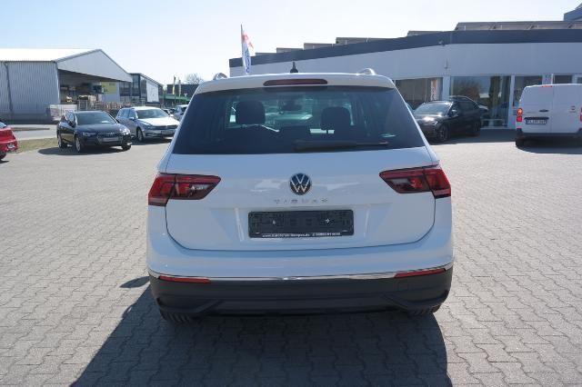 Volkswagen Tiguan • 2023 • 89,260 km 5