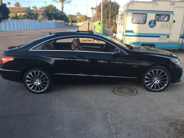 Mercedes-Benz E Coupé • 2011 • 161,000 km 3