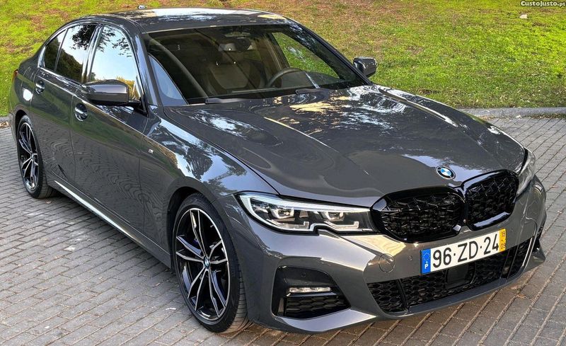 BMW 328i • 2019 • 30,000 km 1