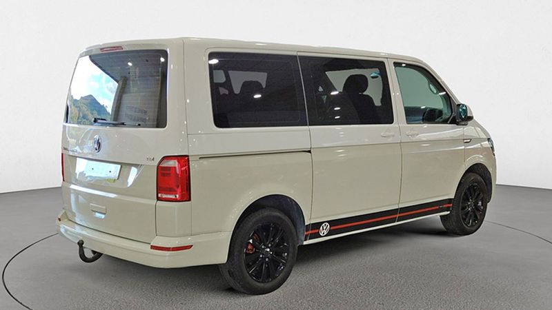 Volkswagen T5 Transporter Shuttle • 2016 • 221,190 km 5