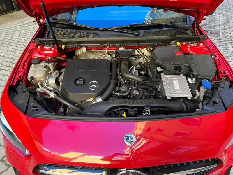 Mercedes-Benz A • 2018 • 72,000 km 10