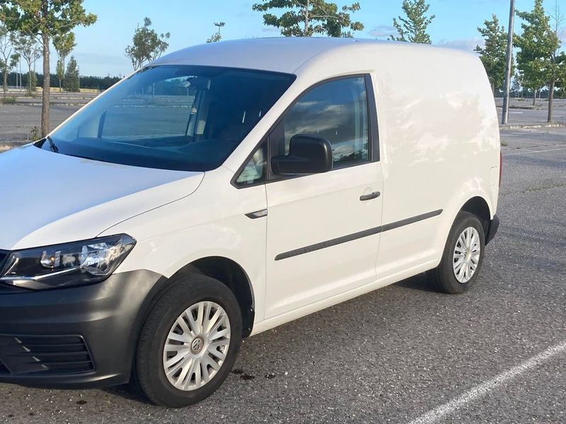 Volkswagen Caddy Van • 2016 • 213,000 km 2