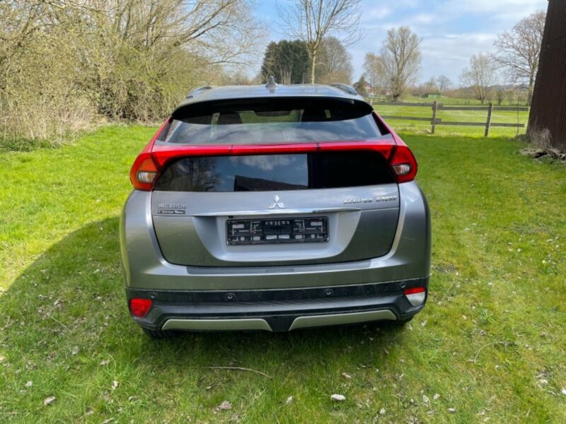 Mitsubishi Eclipse • 2019 • 55,000 km 14