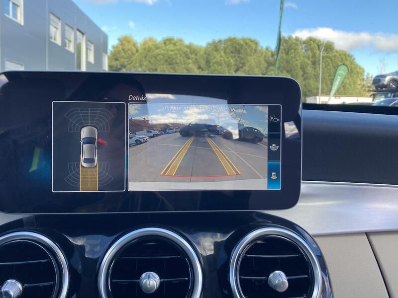 Mercedes-Benz C-Class • 2020 • 66,532 km 8