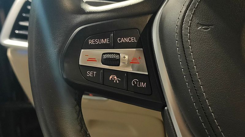 BMW X5 • 2021 • 70,186 km 13