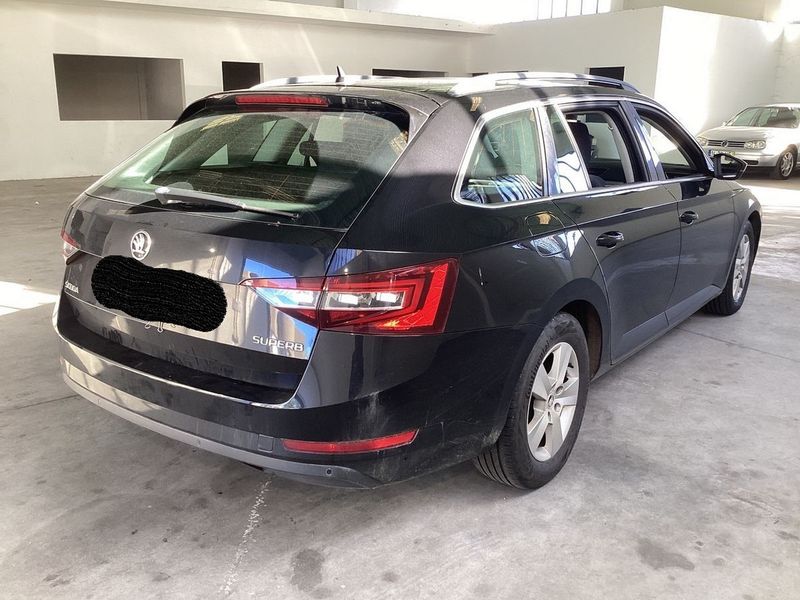 Škoda Superb • 2017 • 158,000 km 8