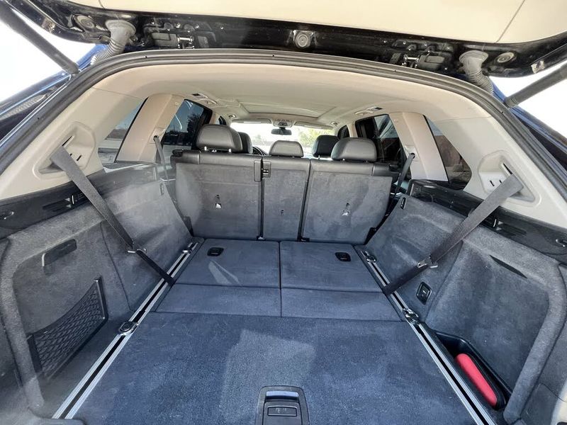 BMW X5 • 2015 • 72,150 km 6