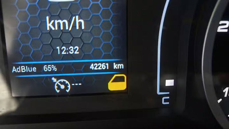 Mercedes-Benz Sprinter • 2024 • 42,261 km 10