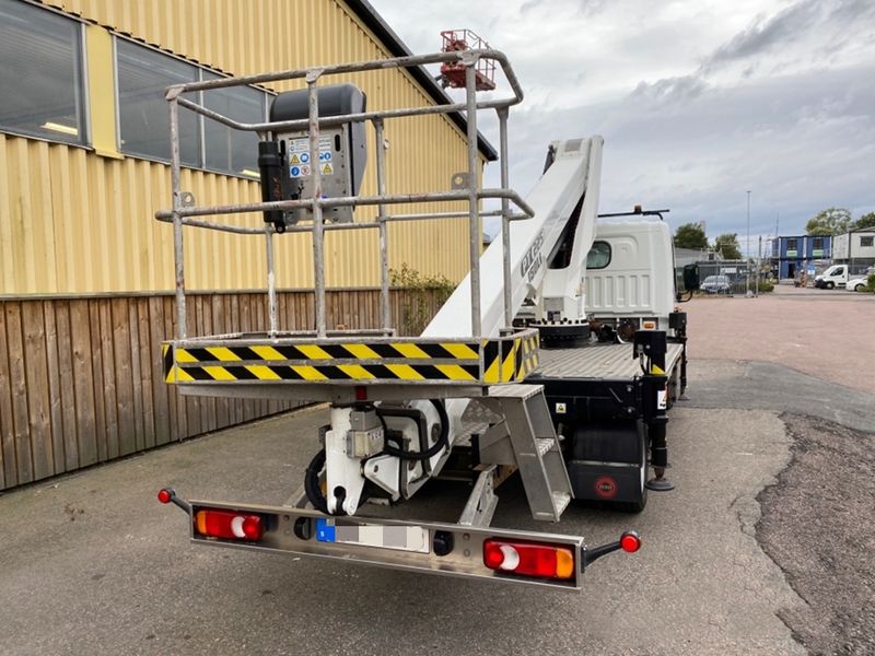 Nissan Cabstar E - T • 2012 • 20,598 km 6