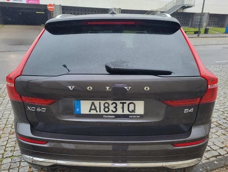 Volvo XC60 • 2021 • 58,600 km 3