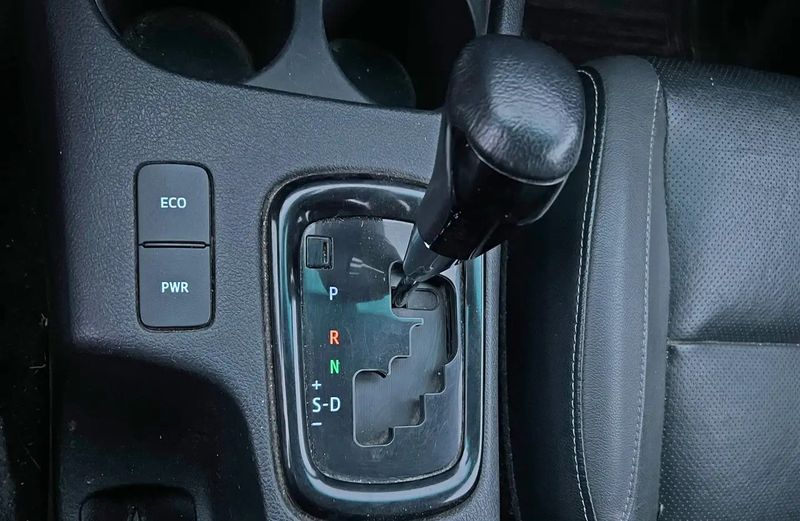 Toyota Hilux • 2022 • 101,000 km 5