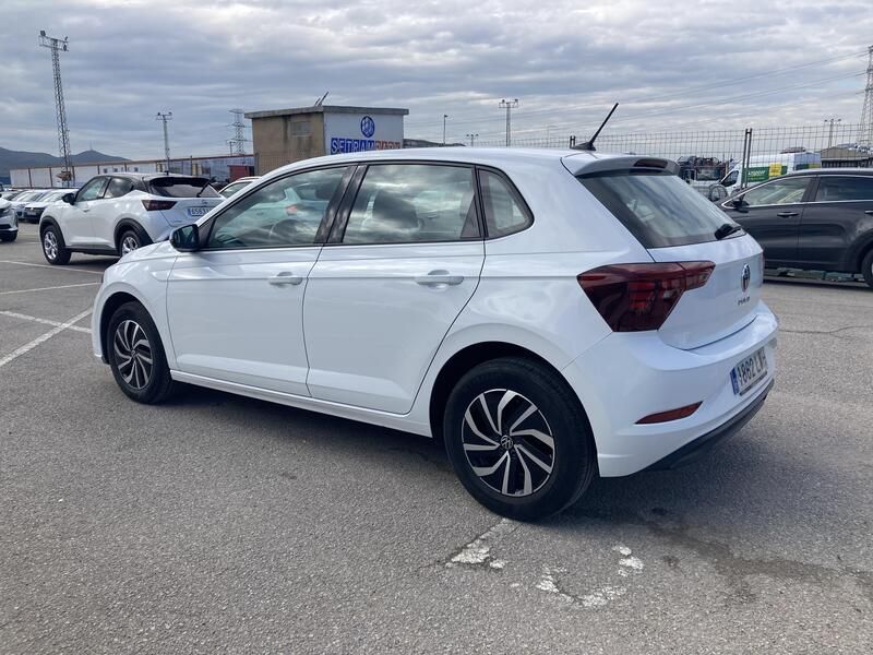Volkswagen Polo • 2022 • 24,689 km 3