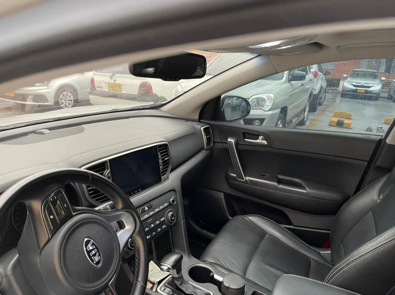 Kia Sportage • 2017 • 38,000 km 3