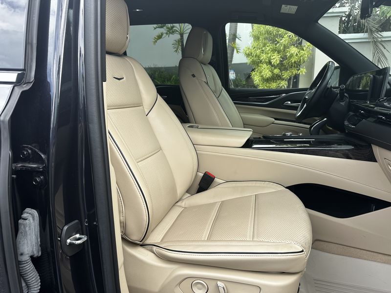 Cadillac Escalade • 2023 • 31,500 mi 2