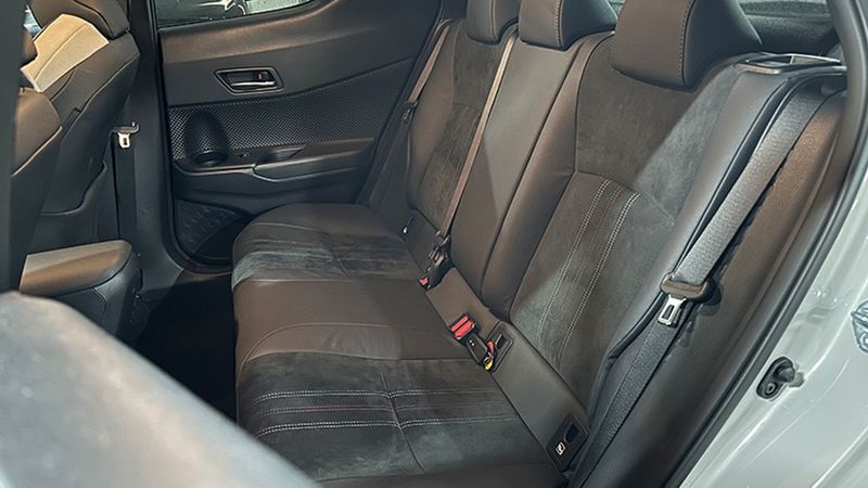 Toyota C-HR • 2021 • 9,000 km 8