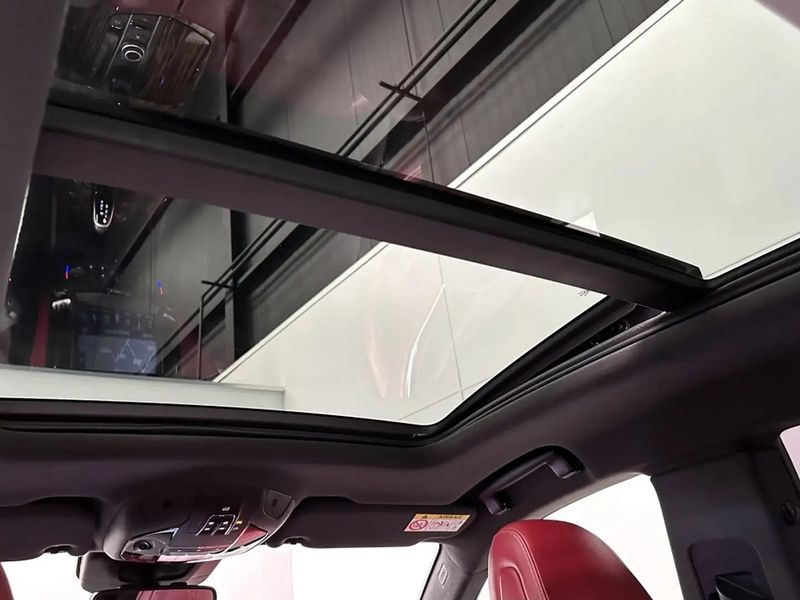 Maserati Levante • 2017 • 128,000 km 13