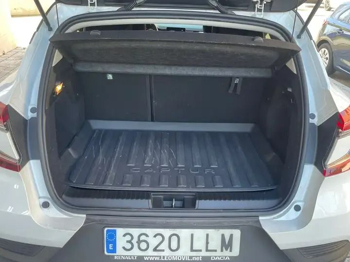 Renault Captur • 2020 • 32,000 km 7