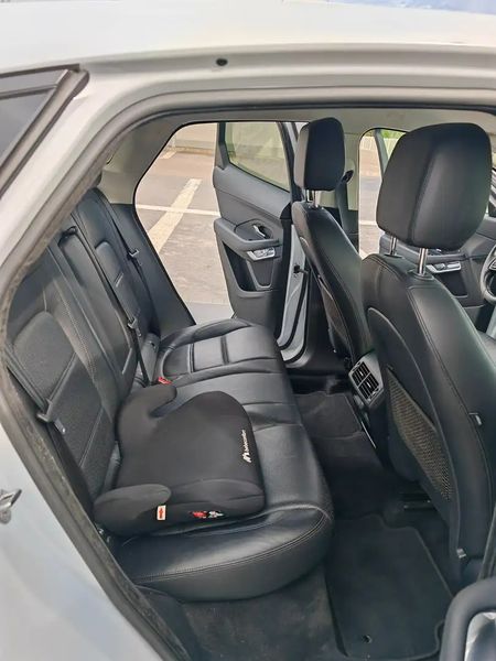 Jaguar E-PACE • 2018 • 85,000 km 13