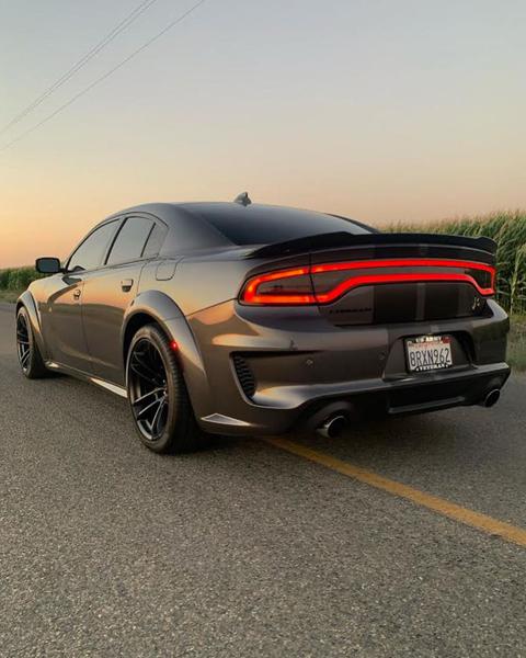 Dodge Charger • 2014 • 3 km 3