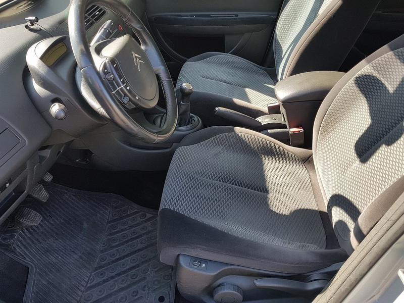 Citroën C4 • 2006 • 205,000 km 2