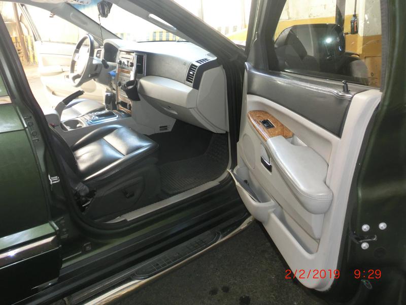 Jeep Cherokee • 2009 • 146,100 km 10