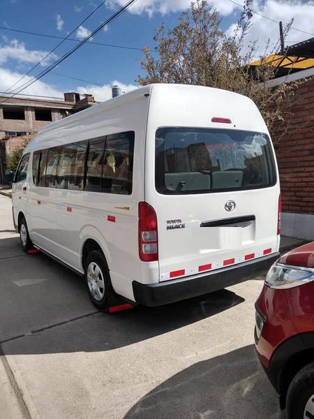 Toyota Hiace • 2013 • 125,000 km 1