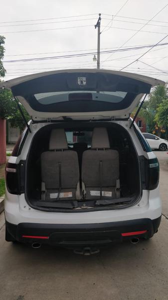 Ford Explorer • 2013 • 153,000 km 7