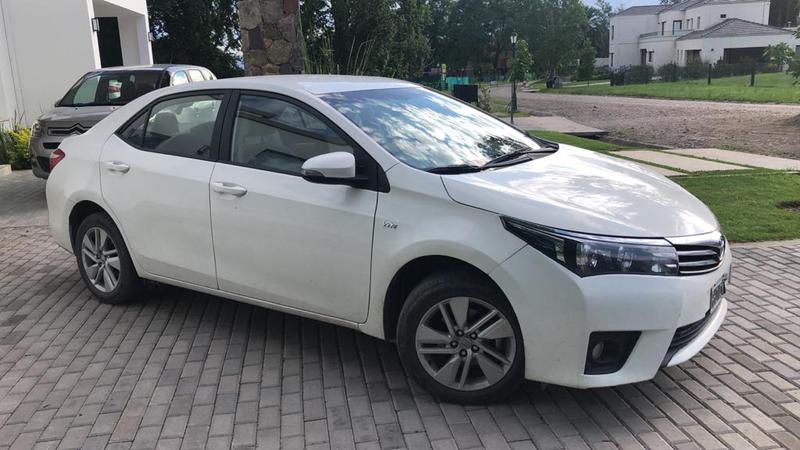 Toyota Corolla XEI • 2015 • 60,000 km 1