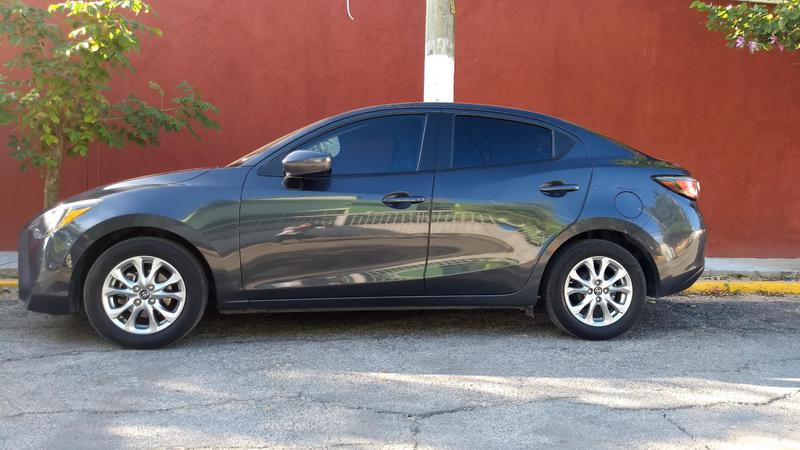 Toyota Yaris • 2016 • 60,000 km 6