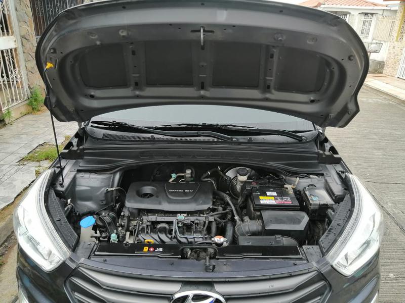 Hyundai ix35 • 2017 • 63,000 km 3