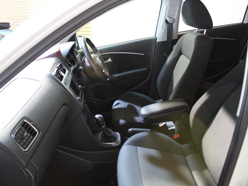 Volkswagen Polo • 2017 • 60,000 km 5