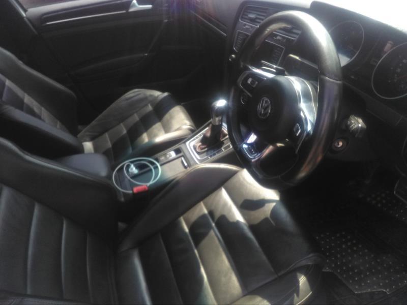 Volkswagen Golf • 2018 • 69,820 km 3