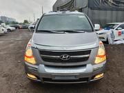 Hyundai H1 • 2012 • 53,000 km 6