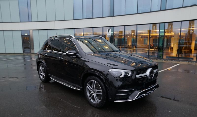 Mercedes-Benz GLE-Class • 2019 • 81,000 km 1