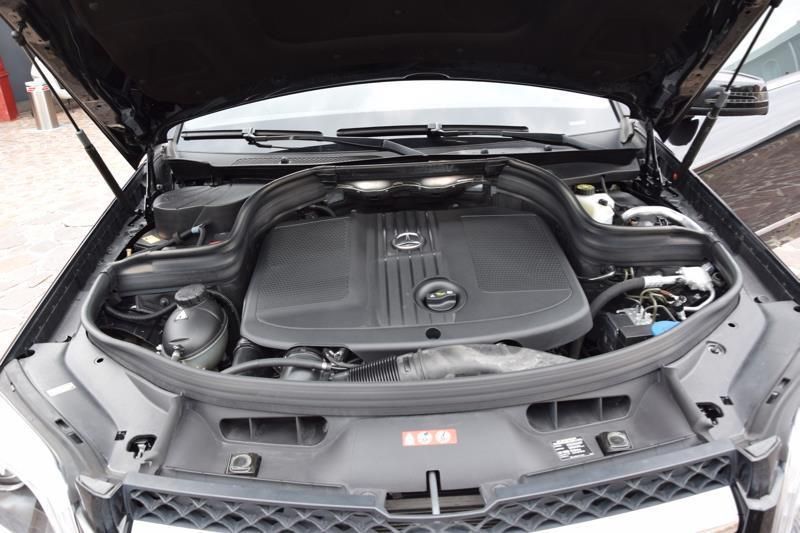 Mercedes-Benz GLK • 2013 • 163,000 km 10