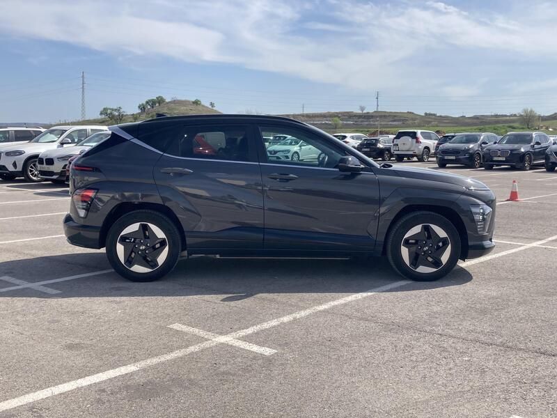 Hyundai Kona • 2024 • 9,678 km 6