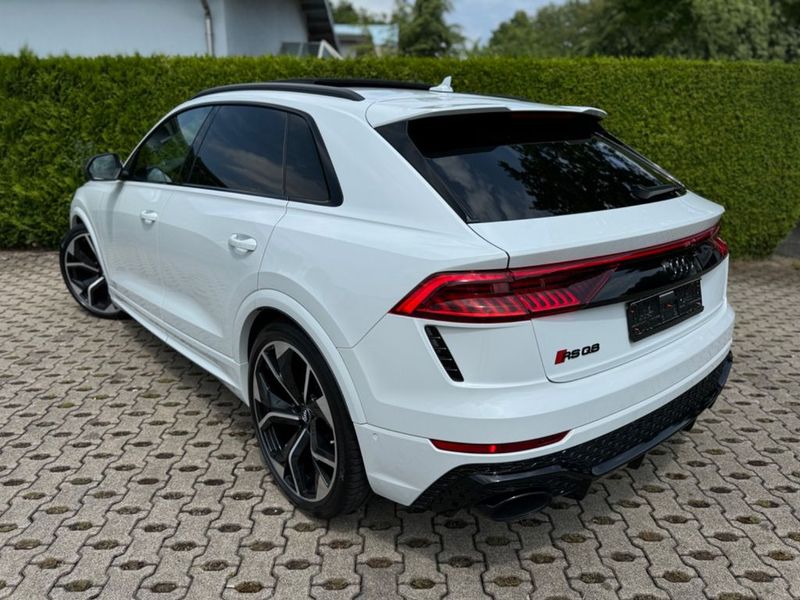 Audi Q8 • 2020 • 59,000 km 2