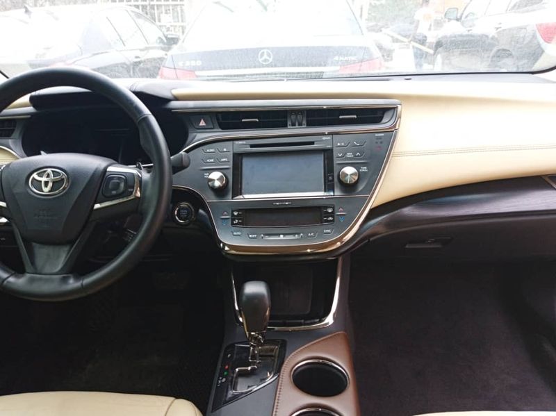 Toyota Avalon • 2016 • 32 km 2
