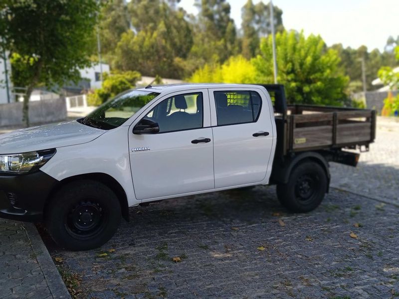 Toyota Hilux • 2018 • 250,000 km 1