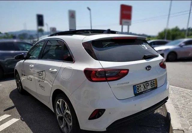 Kia Cee`d • 2019 • 14,900 km 1