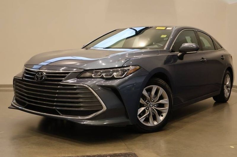 Toyota Avalon • 2022 • 20,154 km 1